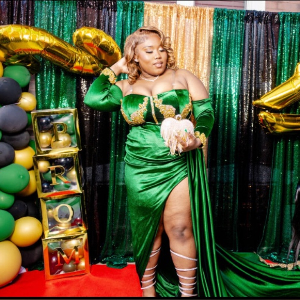 Emerald Green Velvet Plus-Size Prom Gown with Gold Embellishment